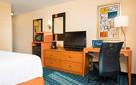 Fairfield Inn And Suites Bloomington Indiana 3*