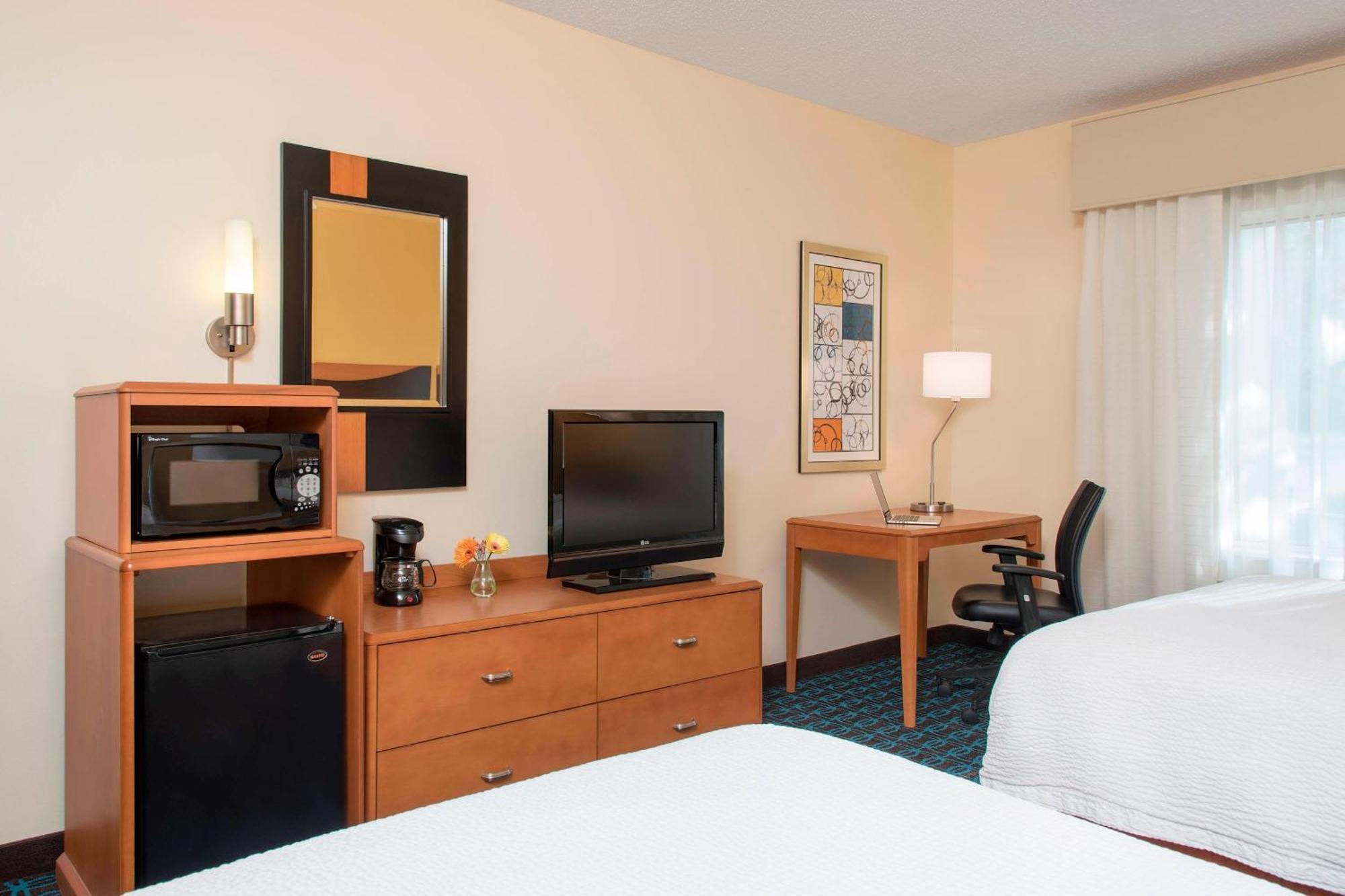 Fairfield Inn & Suites By Marriott Bloomington Exterior photo