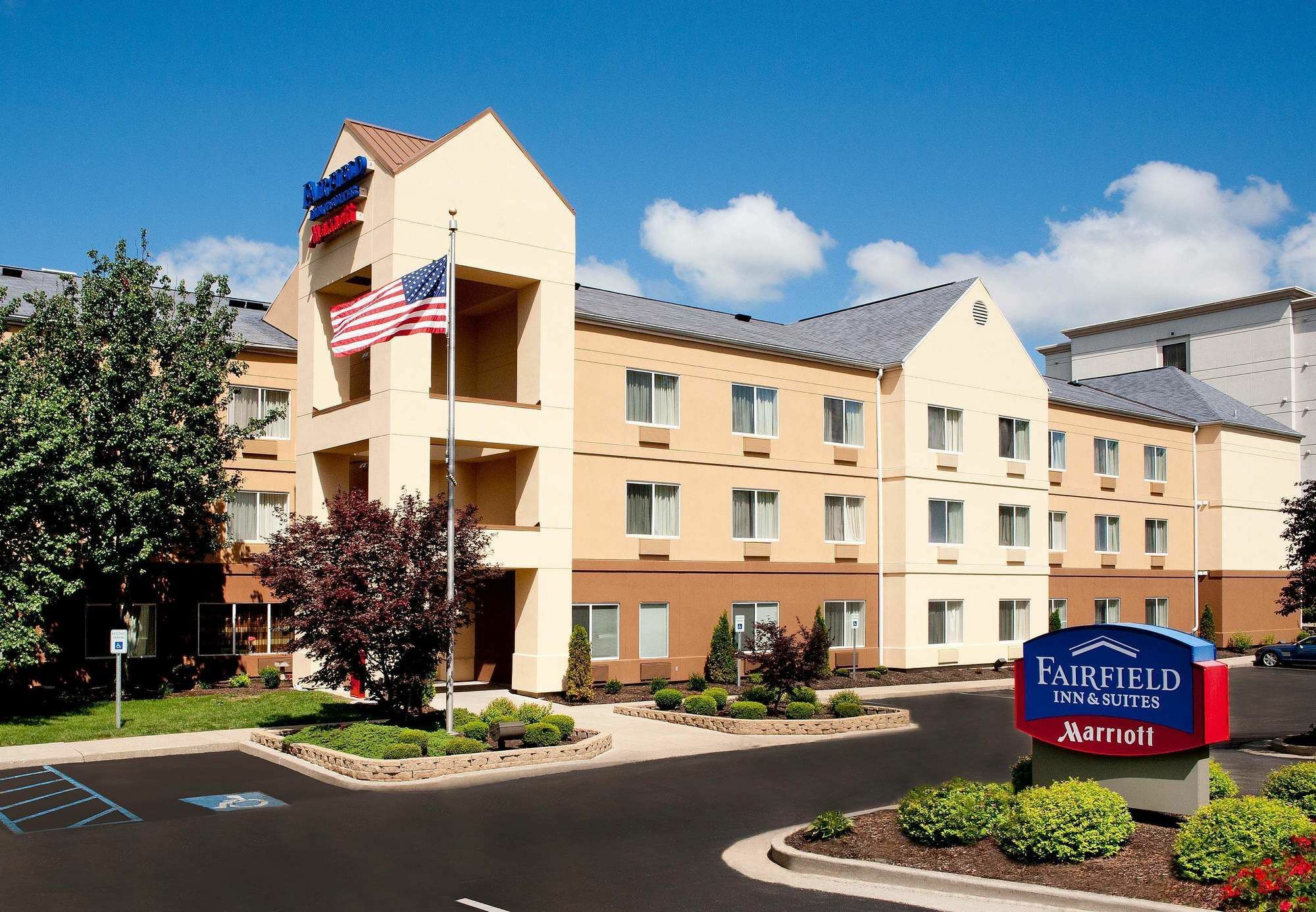 Fairfield Inn & Suites By Marriott Bloomington Exterior photo